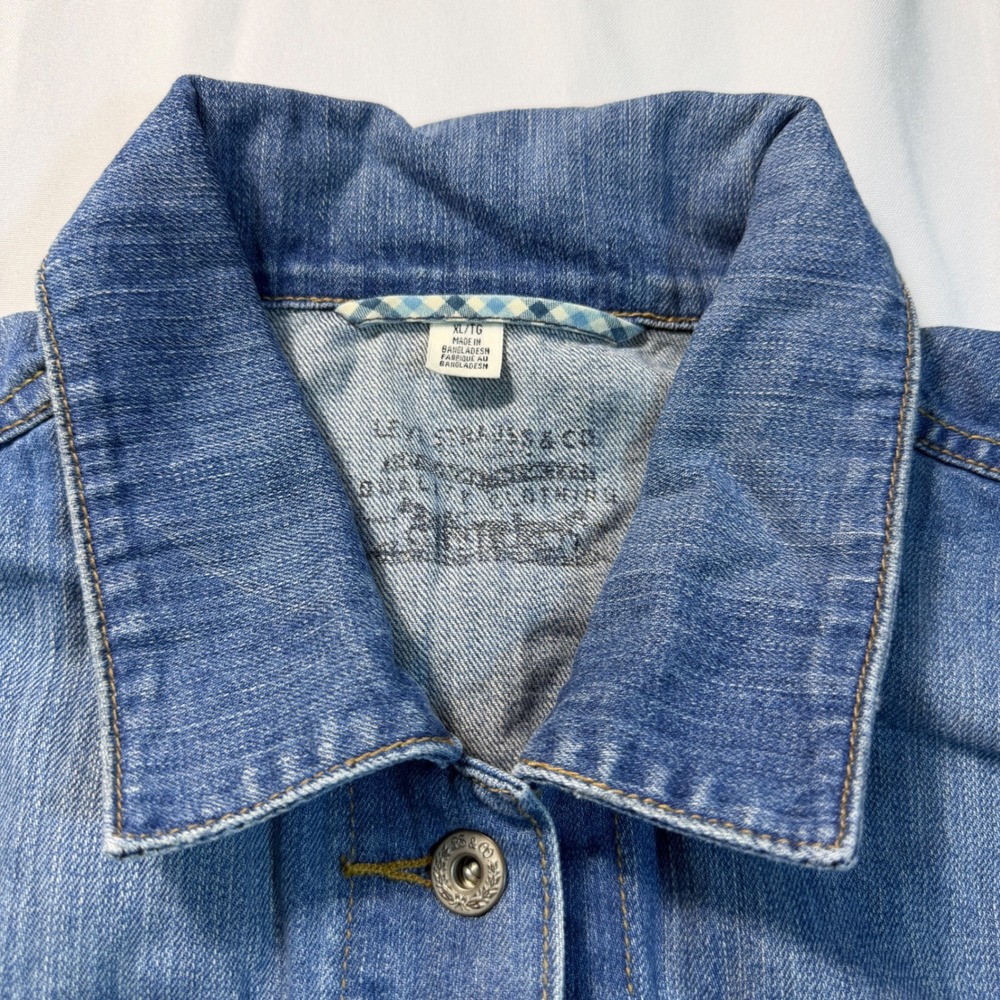 Levis Womens Medium Wash Denim Trucker Jacket Blue XL Long Sleeve Cotton - Picture 2 of 7